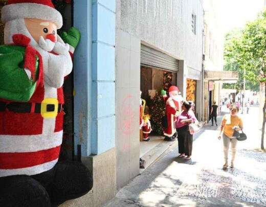 ComÃ©rcio de BH deve crescer 1,55% em dezembro, embalado pelo Natal