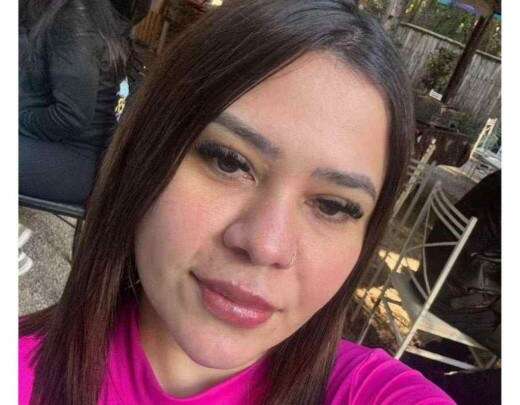 Mulher Ã© morta em assalto dias antes do casamento e Ã© enterrada de noiva