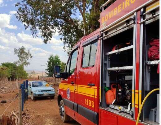 Idoso esquece de acionar freio de mÃ£o e morre atropelado pelo prÃ³prio carro