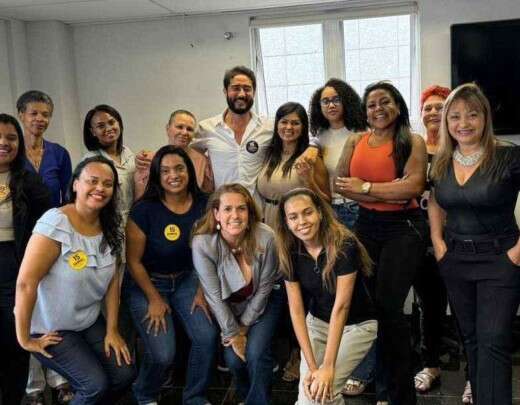 Gabriel Azevedo discute violÃªncia contra a mulher com candidatas Ã  cÃ¢mara