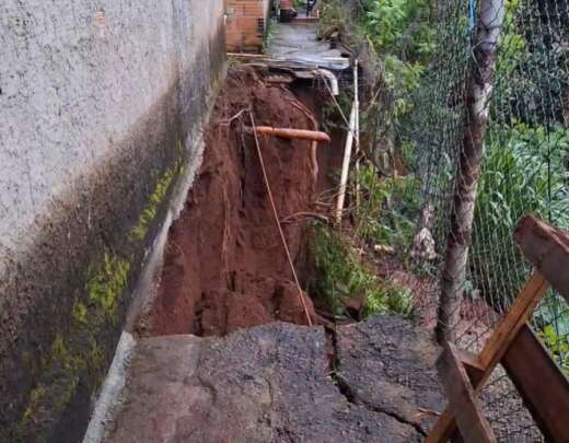 Defesa Civil interdita acesso de imÃ³veis por risco de deslizamento em BH