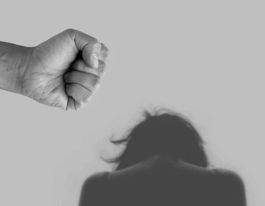 VÃ­timas de violÃªncia domÃ©stica serÃ£o prioridade em cirurgia de reparaÃ§Ã£o