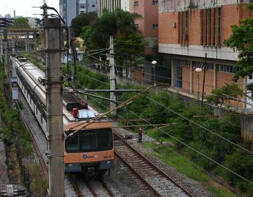 Intervalos das viagens do MetrÃ´ BH vÃ£o aumentar a partir de sÃ¡bado (4/1)