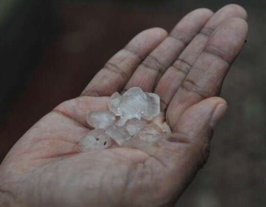 Tempestade com queda de granizo pode atingir mais de 100 cidades mineiras