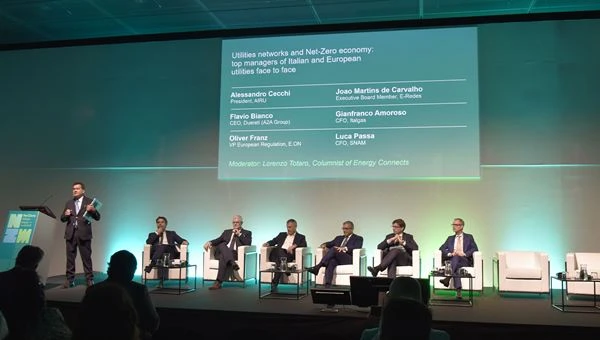 Italia protagonista nella corsa al Net Zero: investimenti record nelle reti e nella transizione energetica