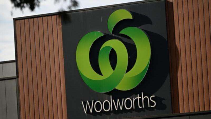 Woolies backflips on Aussie flag in time for Olympics