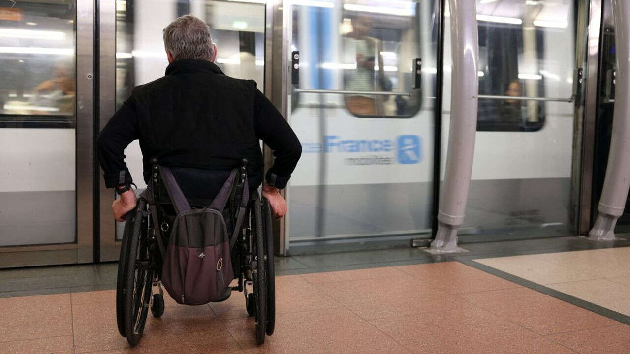 JO de Paris 2024 : pourquoi l'accessibilité du métro aux handicapés prendra 20 ans