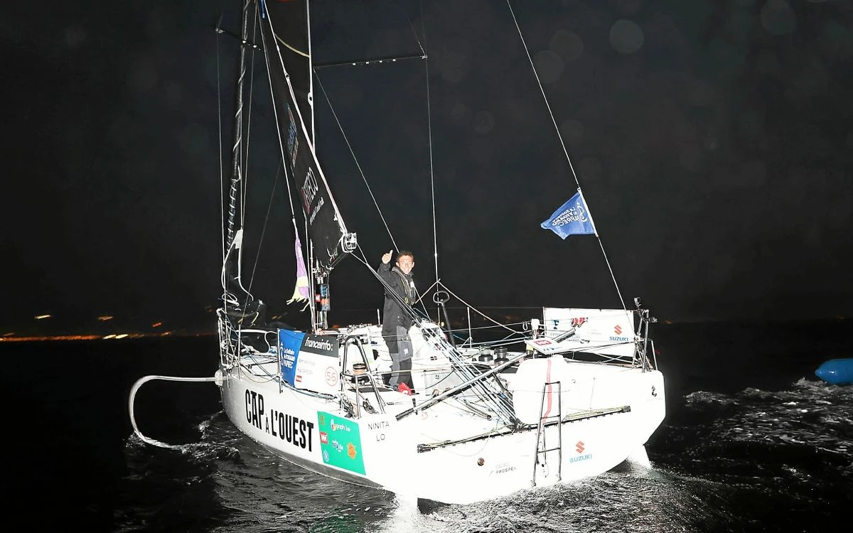 « Alexis Loison et Charlotte Yven derrière moi, j’ai l’impression de leur piquer leur place » : Hugo Cardon, des lacs sarthois à la victoire d’étape sur la Solitaire du Figaro Paprec