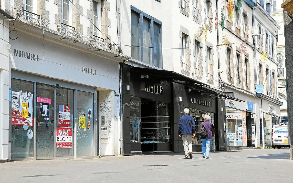 Avec la vague de fermetures de commerces, le centre-ville de Saint-Brieuc est à nouveau dans le dur