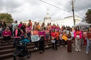 US$ 5 mil por bebê e plano de fertilidade: as ideias da gestão Trump para natalidade