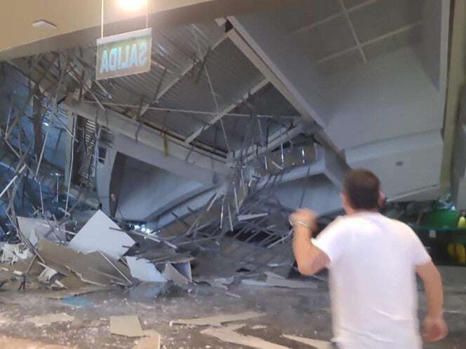 ¡Tragedia en Perú! Se desploma techo de un centro comercial; hay personas atrapadas