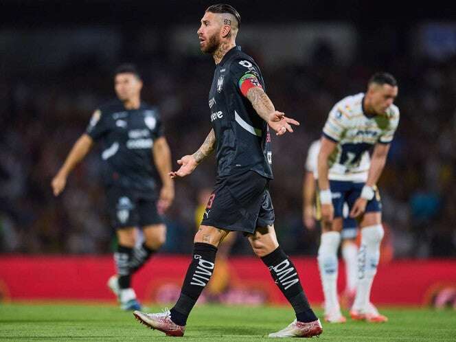 Sergio Ramos dio una patada; se fue expulsado