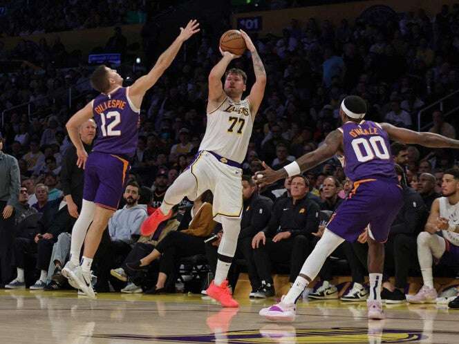 Luka Doncic comanda la victoria de Lakers sobre Suns