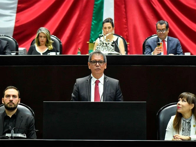 Destaca titular de Hacienda finanzas públicas responsables del gobierno ante el Congreso