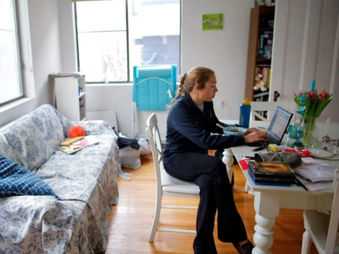 Las mamás están dejando el mercado laboral en EU... y sí, es un objetivo de Trump