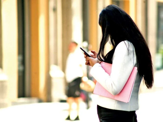 Influencia digital dispara suicidios; jóvenes, foco rojo
