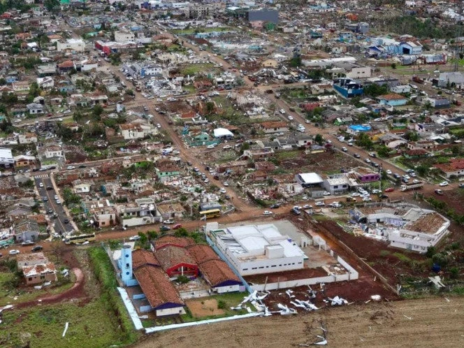 Tornado deja seis muertos y más de 430 heridos en sur de Brasil