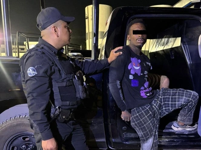 Detienen a hombre de Honduras por atacar con un machete a su pareja en NL