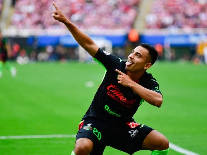 FC Juárez alarga agonía de Chivas en Liga MX