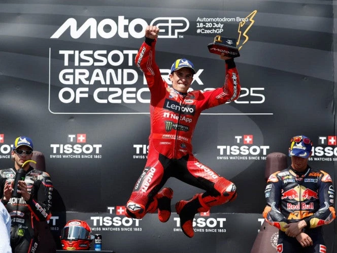 MotoGP: Marc Márquez gana la carrera en República Checa con caída de su hermano