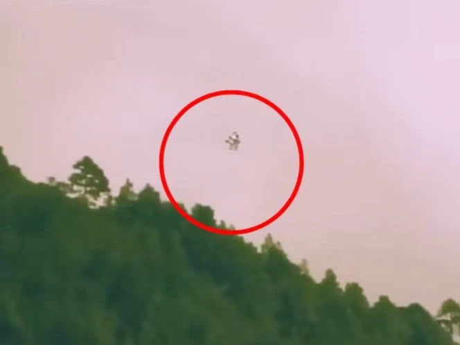 Captan supuesto OVNI sobrevolando montaña en Oaxaca