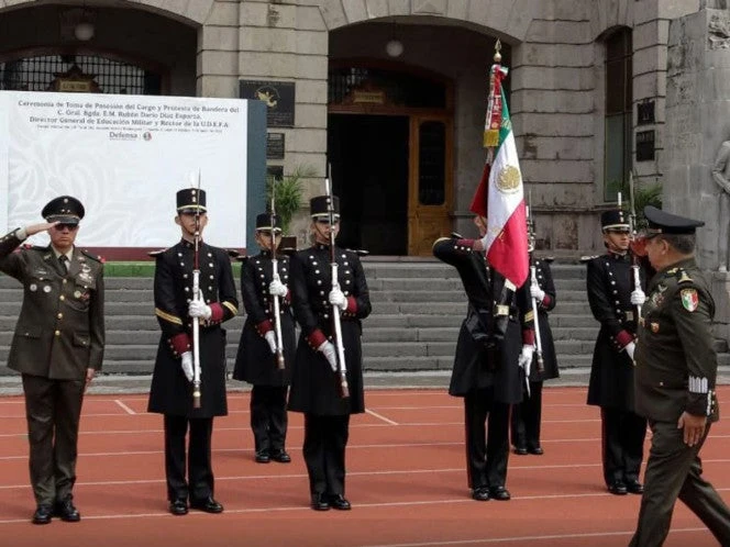 General Díaz Esparza queda a cargo de la Educación Militar
