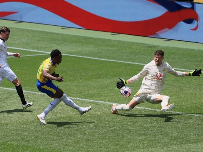 Mamelodi puso a temblar al Borussia en el Mundial