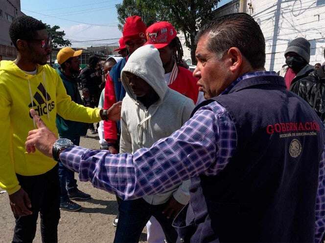 Segob atiende a migrantes que esperaban citas de CBP One en México