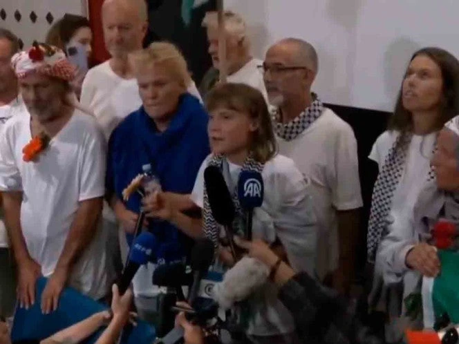 Greta Thunberg es deportada a Grecia tras ser detenida por Israel tras intentar llevar ayuda humanitaria a Gaza