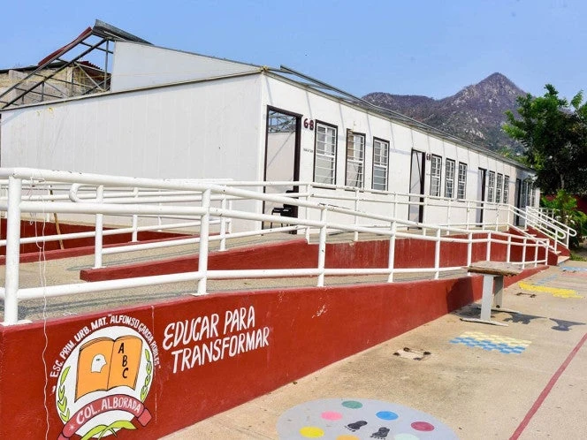 Fuertes lluvias dejan sin clases a alumnos de Acapulco