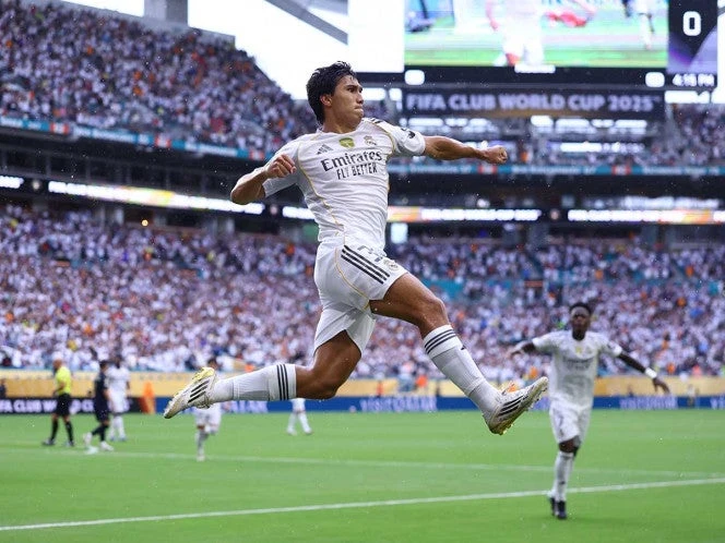 Real Madrid vuela a cuartos de final del Mundial de Clubes