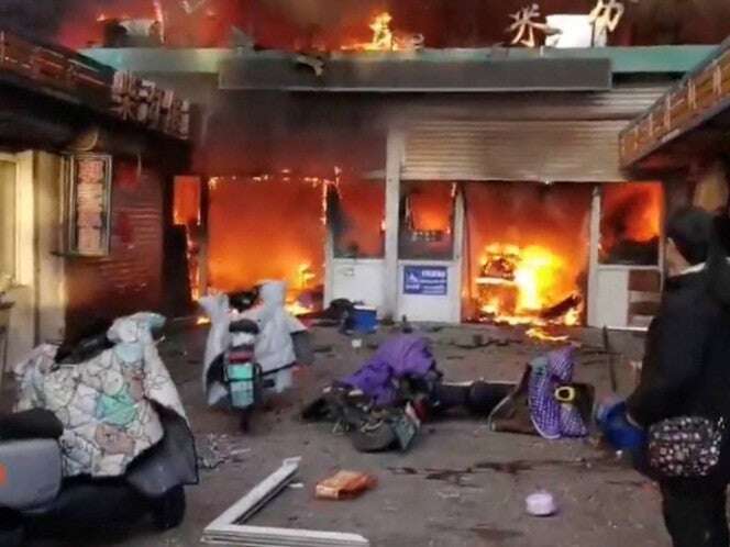 VIDEO: Incendio en mercado china deja 8 muertos y 15 heridos