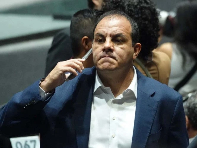 Diputados entregan 23 mil firmas para solicitar desafuero de Cuauhtémoc Blanco 