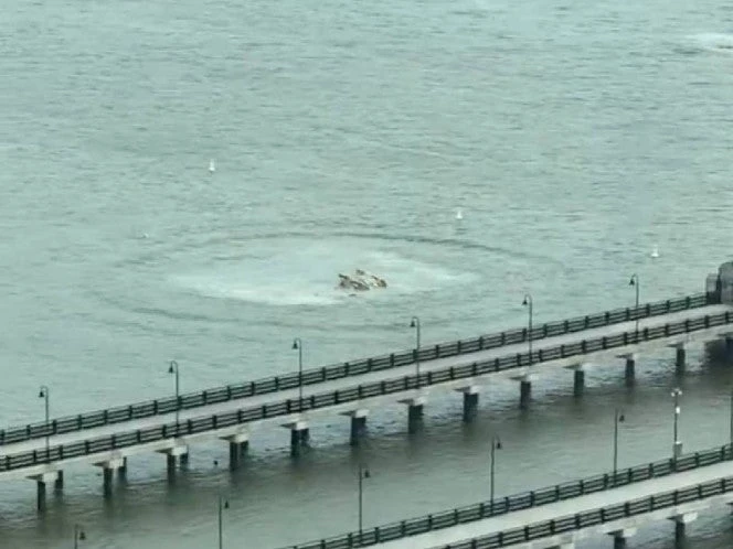 Se desploma helicóptero en Río Hudson en Nueva York. VIDEO