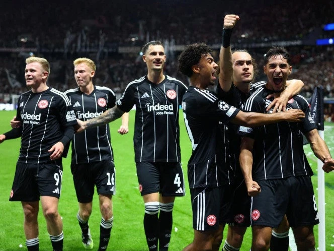 Champions League: Eintracht Frankfurt golea al Galatasaray y toma la cima 