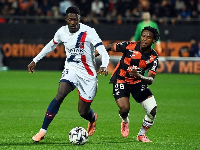 PSG deja dudas en Francia y sufre una dura baja