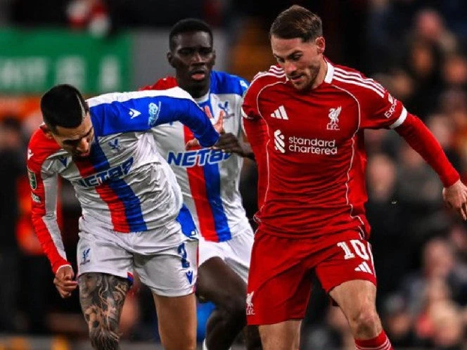 Sigue la pesadilla en el Liverpool, susto del Chelsea y solvencia del Arsenal