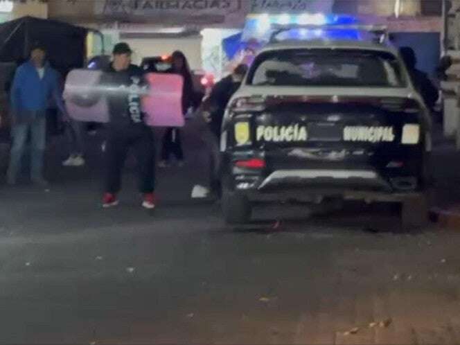 Protesta se sale de control en Tlaxcala y pobladores retienen a alcaldesa