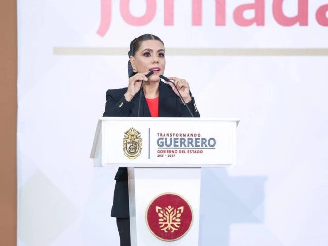 La paz no se construye desde la violencia, sino desde la educación: Evelyn Salgado