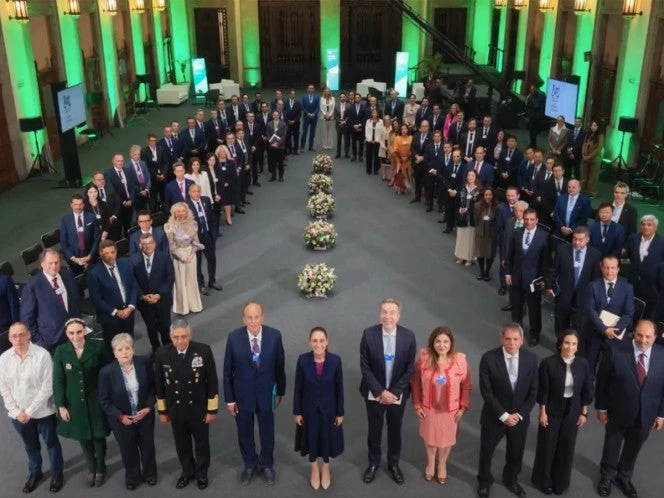 Claudia Sheinbaum presenta Plan México a miembros del Foro Económico Mundial