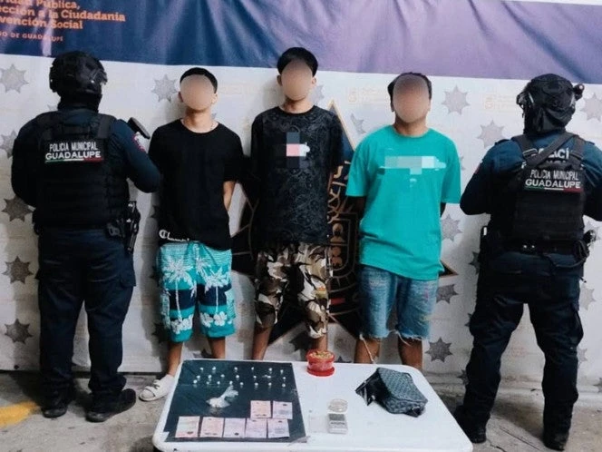 Caen dos menores, de 16 y 17 años, por vender droga en NL
