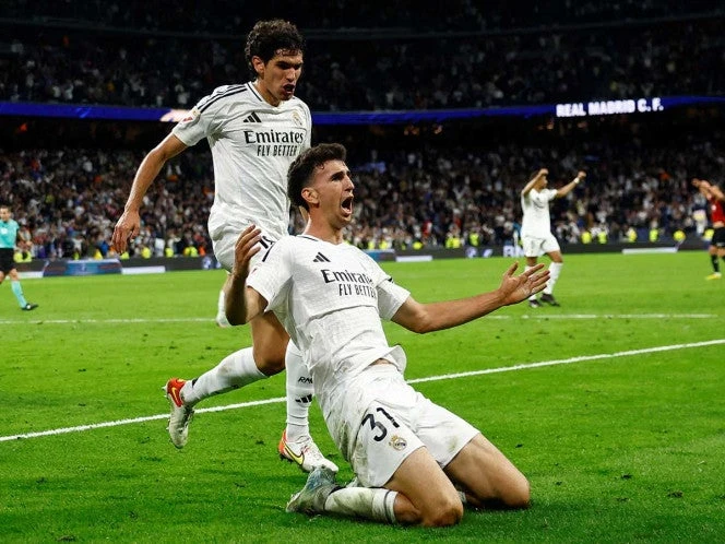 Real Madrid aplaza la coronación del Barcelona al último minuto