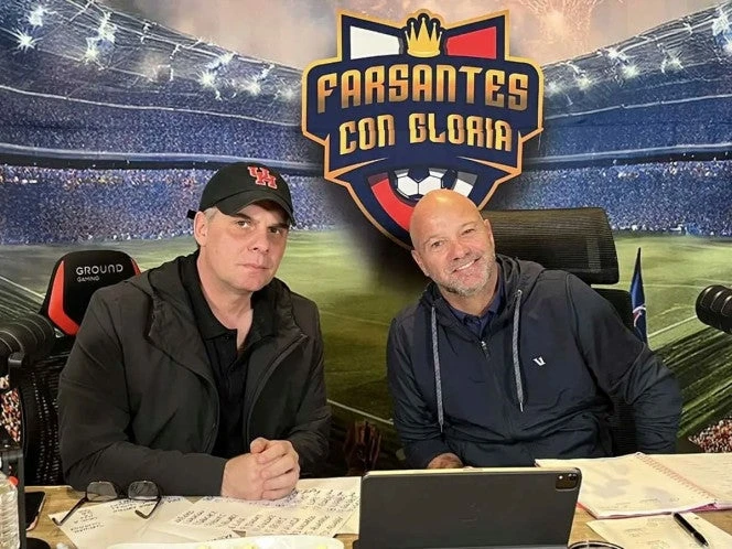 Luis García y Martinoli terminan con burlas sus transmisiones de la selección nacional