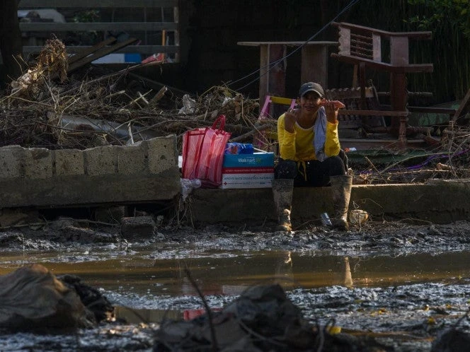 Suman 78 personas muertas por lluvias; inicia entrega de apoyos a damnificados