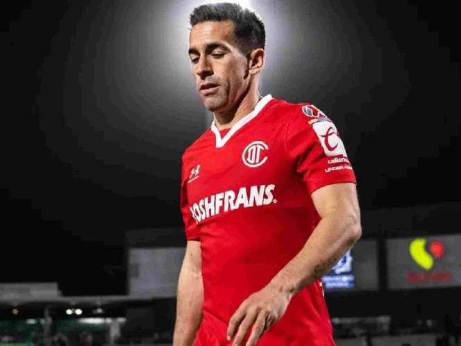 Fernando Navarro ex jugador del León necesita ayuda
