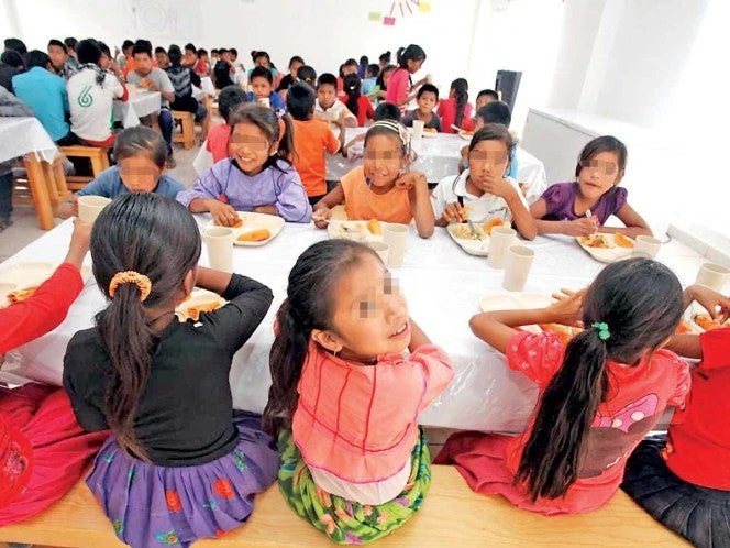 La disyuntiva indígena entre comer o estudiar se acabó: Adelfo Regino