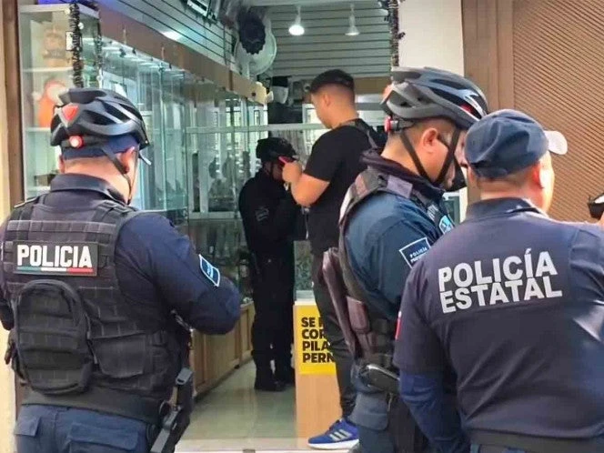 Asaltan joyería a unos metros del Reloj Monumental de Pachuca; roban medio millón de pesos