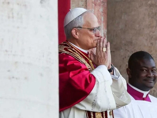 León XIV oficia su primera misa como papa 