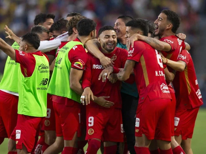 ¡Esa mano! Festejo de Toluca desata polémica