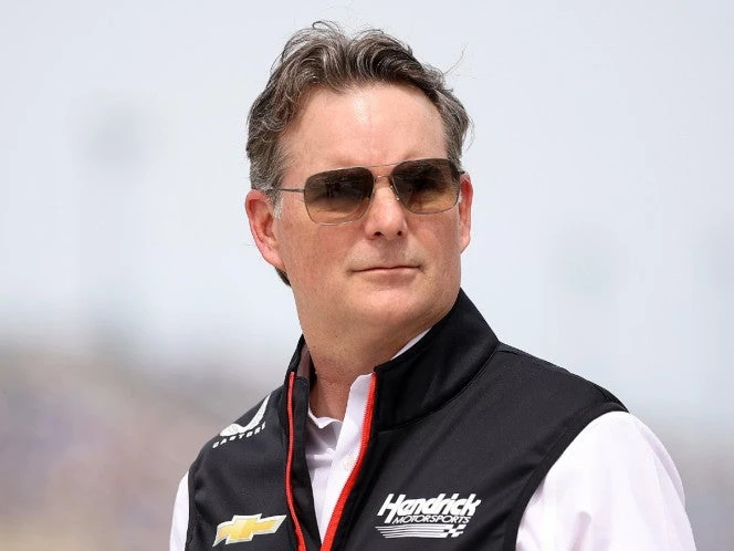 Leyenda de NASCAR dará el grito de arranque en la carrera de México 